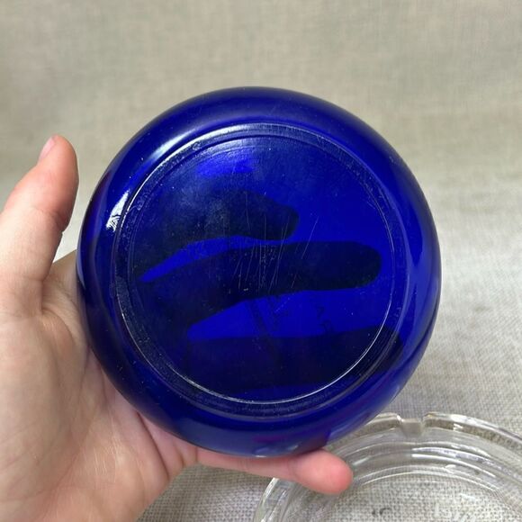 Three-piece bundle foreign European advertising ashtrays - Picture 8 of 8